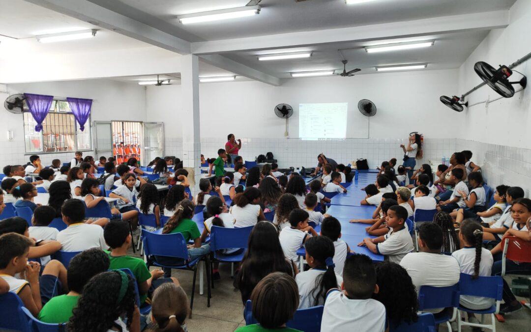 Alunos de Itaguaí participam de projeto de educação ambiental do Comitê Guandu-RJ